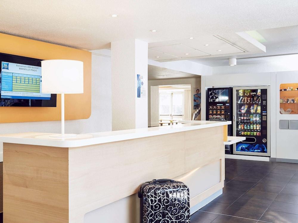 B&B Hotel Marseille Parc Chanot Экстерьер фото