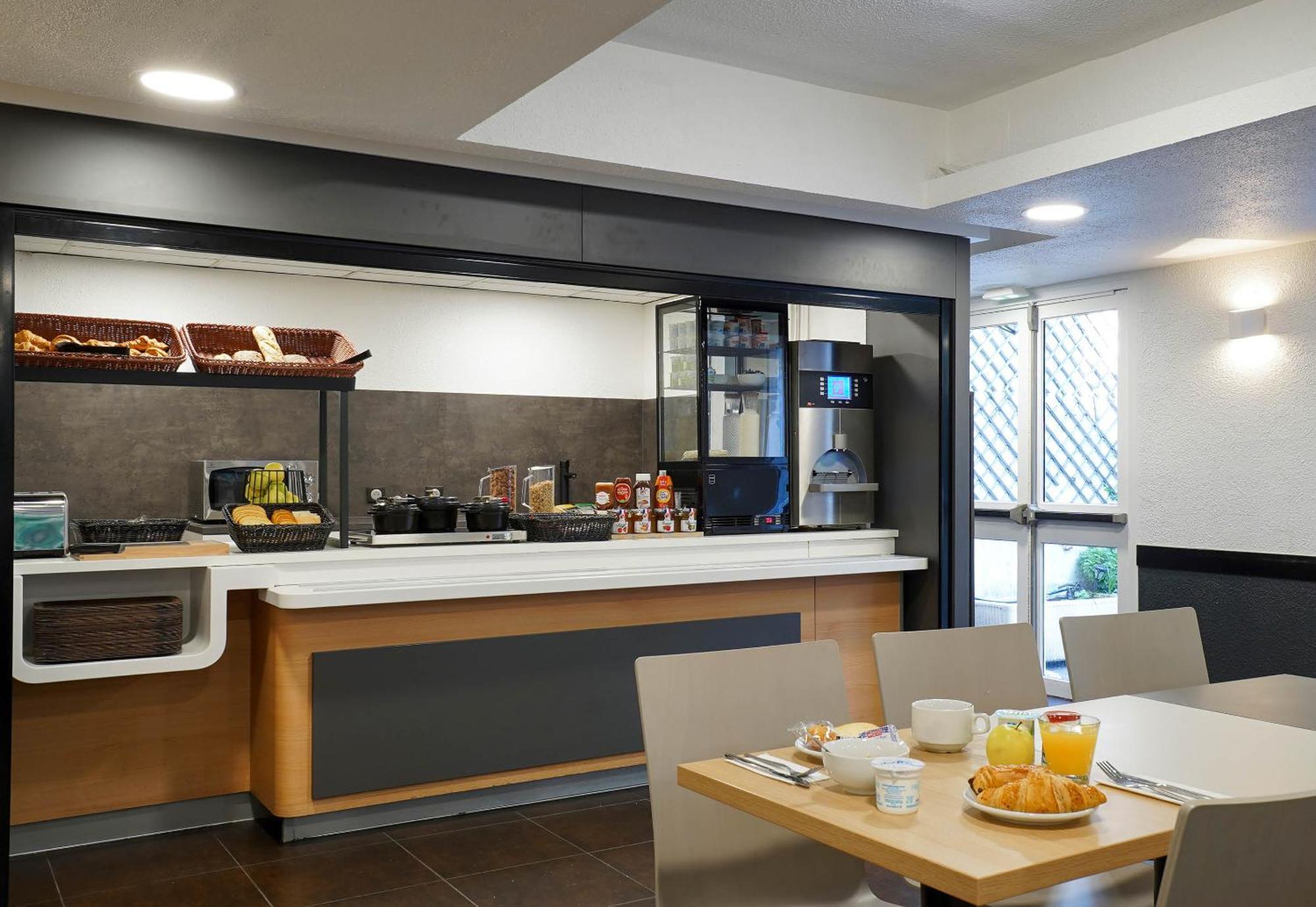 B&B Hotel Marseille Parc Chanot Экстерьер фото